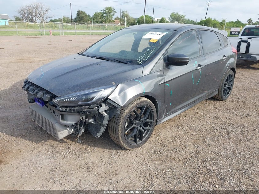 Vin: 1fadp3l95hl347512, lot: 45526700, ford focus st 20172