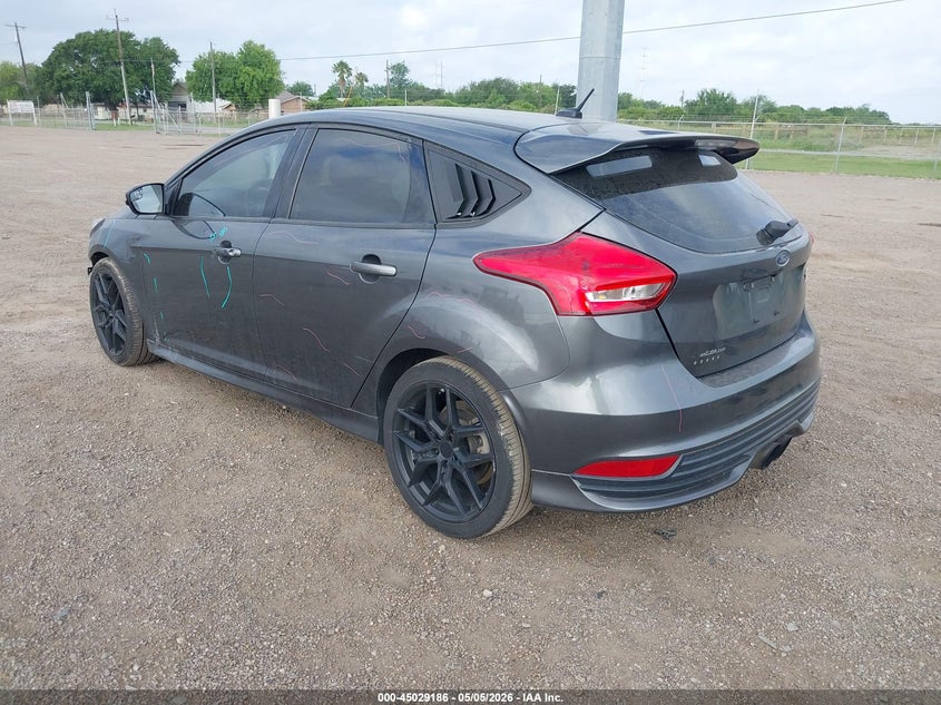 Vin: 1fadp3l95hl347512, lot: 45526700, ford focus st 20173
