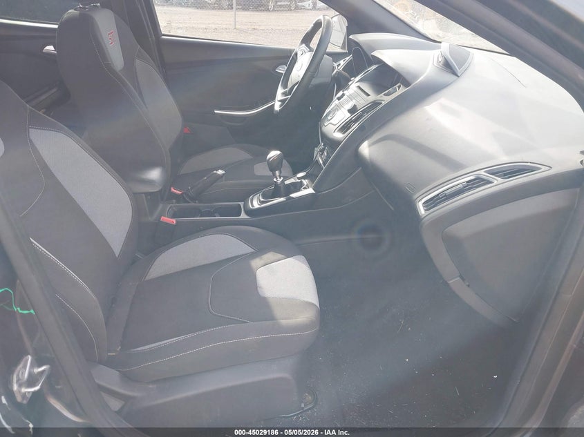 VIN 1FADP3L95HL347512 2017 FORD FOCUS ST