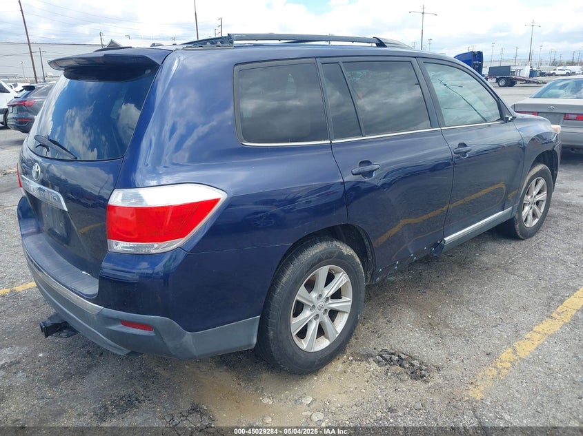 2011 TOYOTA HIGHLANDER auction photo 4