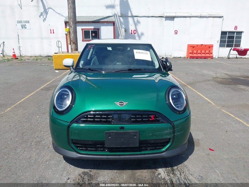2025 Mini Hardtop Cooper S VIN: WMW23GD04S2W75261 Lot: 45029333