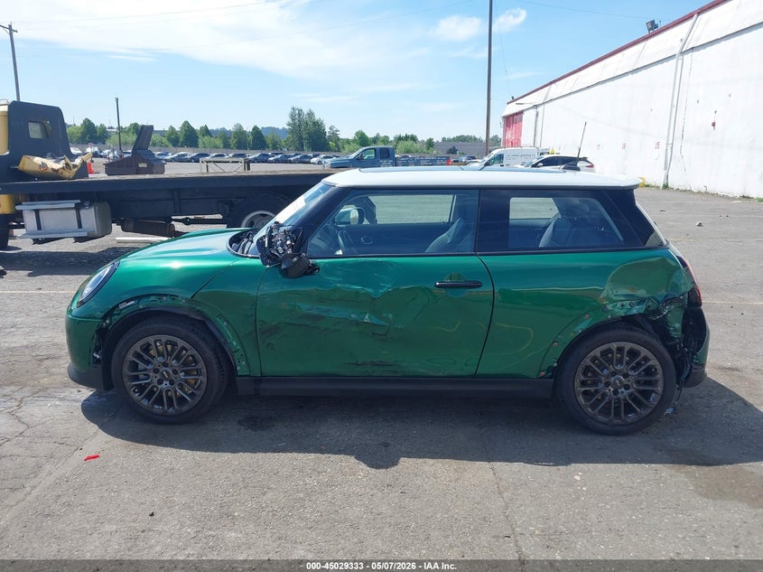 2025 Mini Hardtop Cooper S VIN: WMW23GD04S2W75261 Lot: 45029333