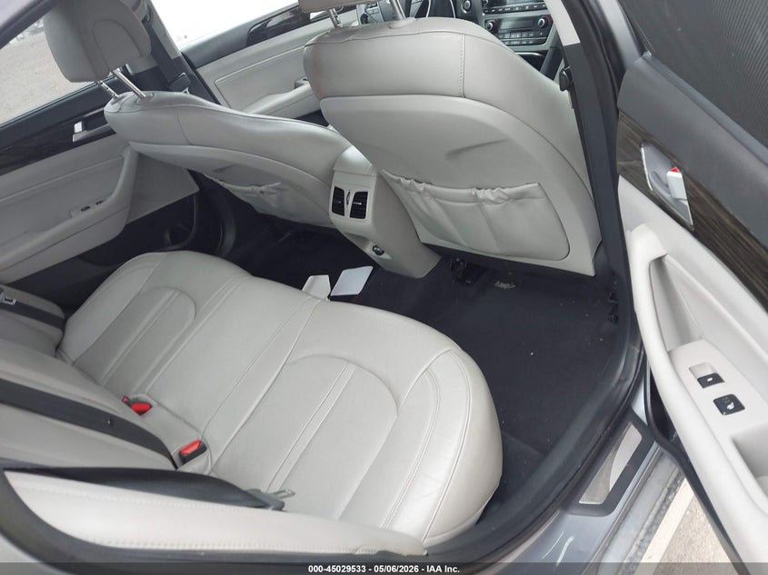 2017 HYUNDAI SONATA auction photo 8
