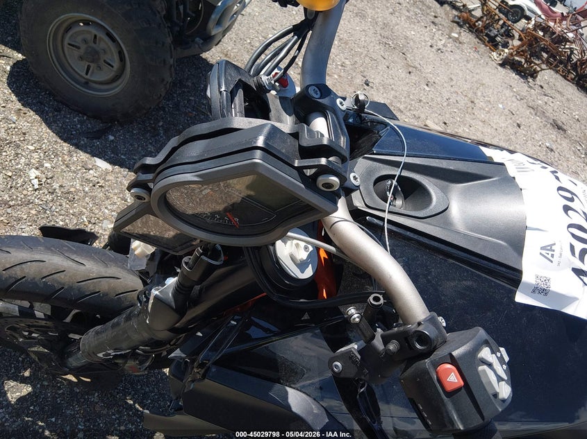 2014 Ktm 1290 Super Duke R VIN: VBKV39404EM905237 Lot: 45029798