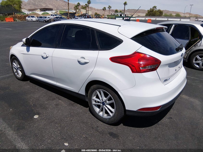 Vin: 1fadp3k20hl299809, lot: 45527380, ford focus se 20173