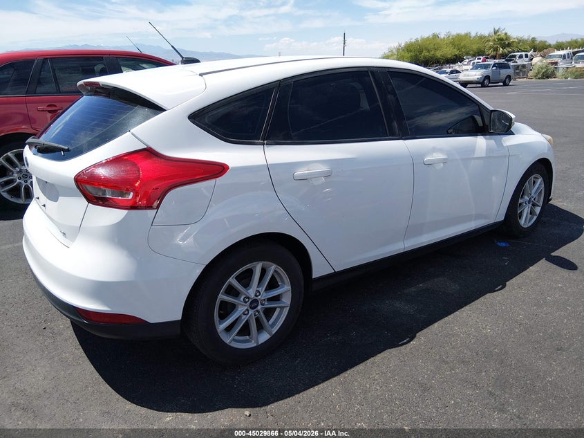 Vin: 1fadp3k20hl299809, lot: 45527380, ford focus se 20174