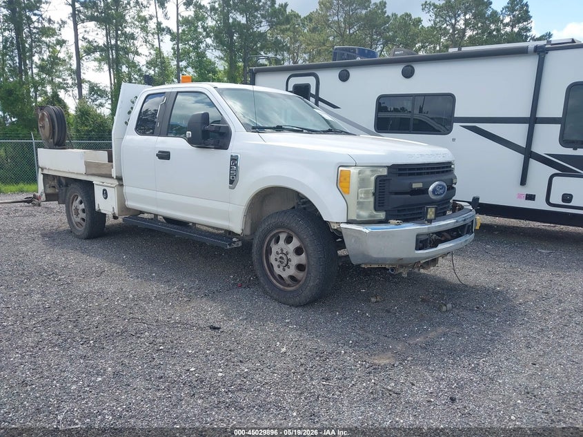 2017 FORD F-350 XL