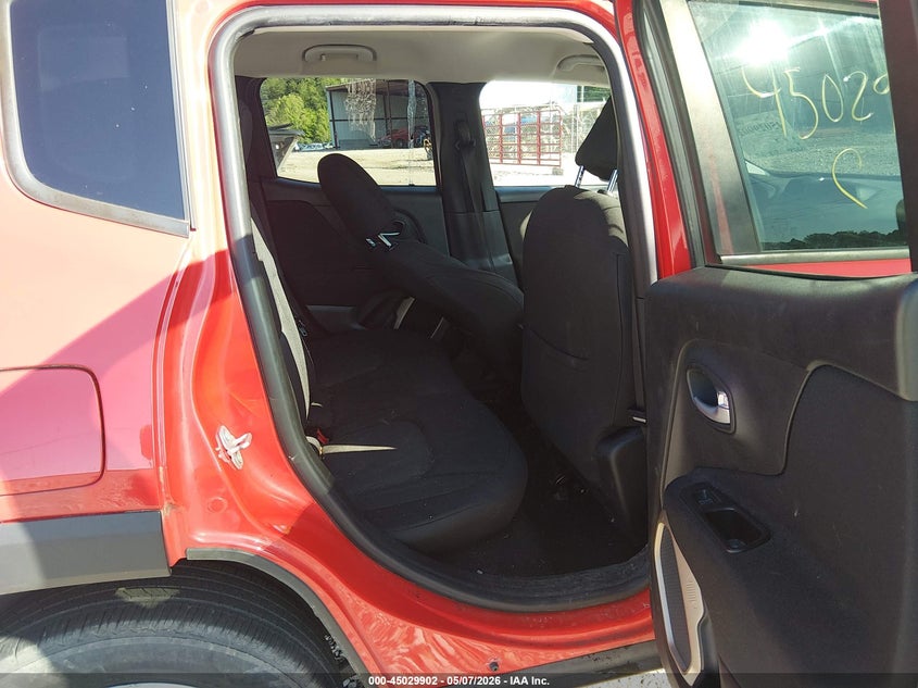 2016 JEEP RENEGADE auction photo 8