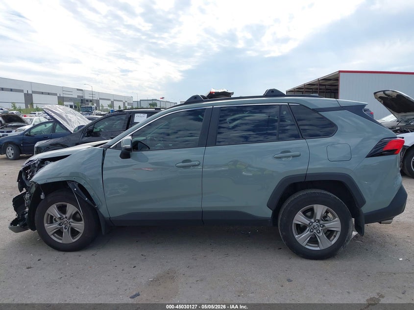 VIN 2T3W1RFVXPW287450 2023 TOYOTA RAV4 XLE