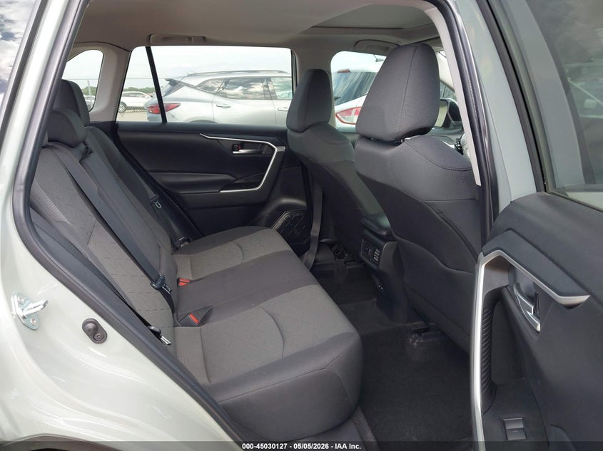 VIN 2T3W1RFVXPW287450 2023 TOYOTA RAV4 XLE