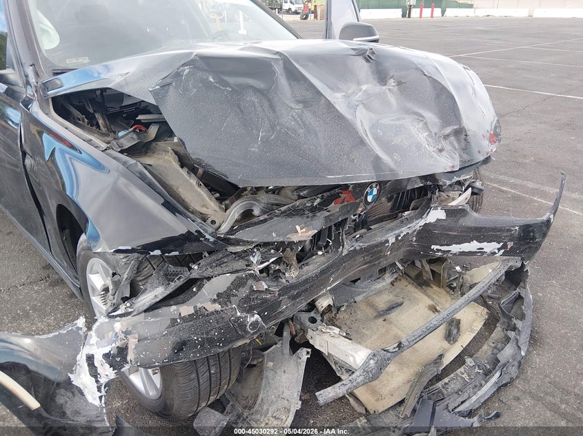 2018 BMW 320I · Photo 6