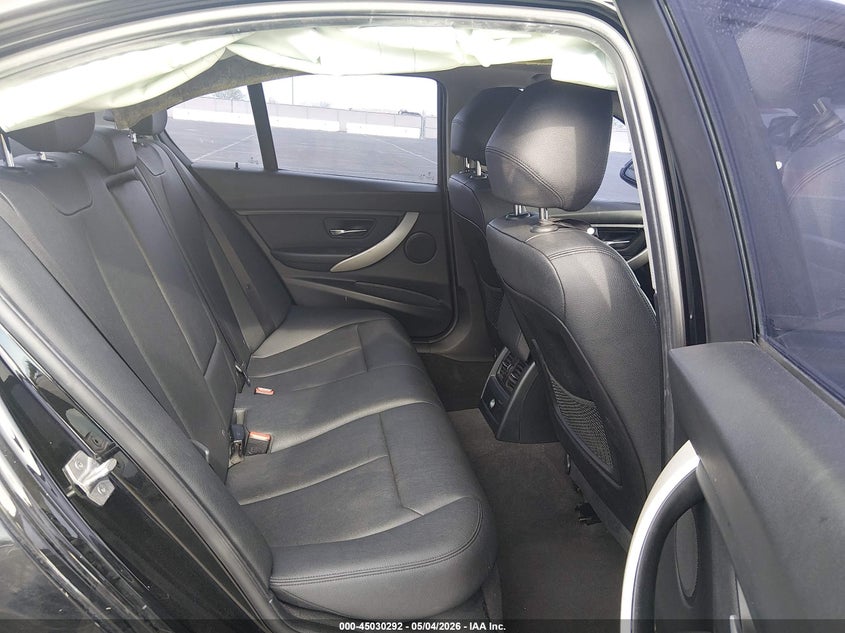 2018 BMW 320I · Photo 8