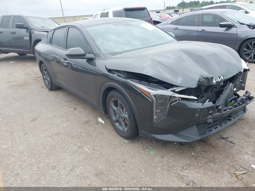 Vin: 3kpft4de7se054047, lot: 45527833, kia k4 lxs 2025 img_1