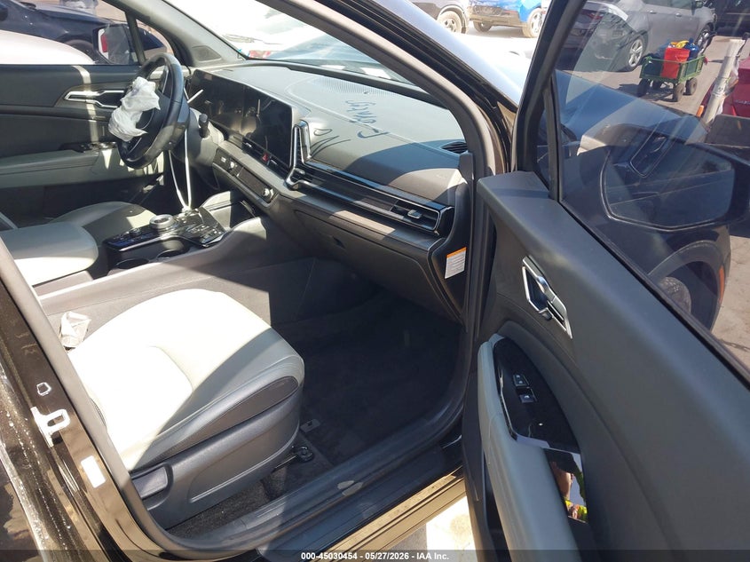 2025 KIA SPORTAGE PLUG-IN HYBRID auction photo 5