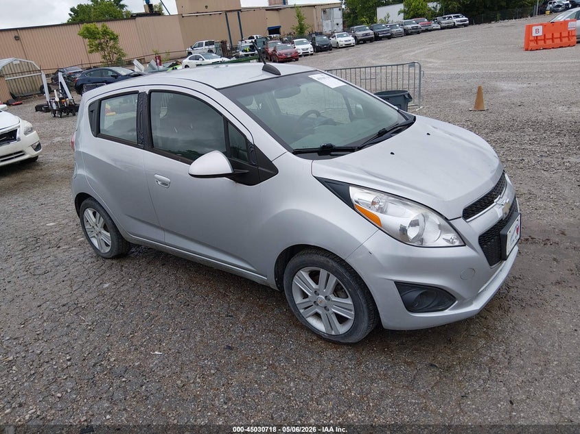 2015 CHEVROLET SPARK auction photo 1
