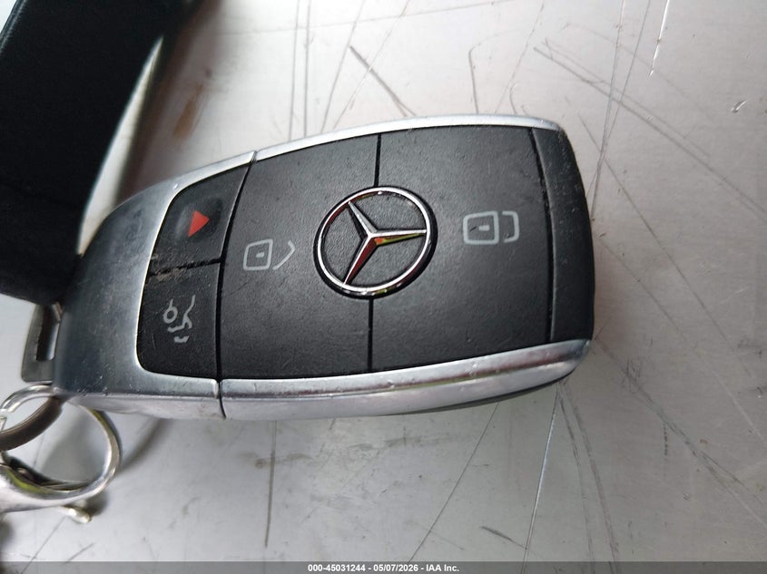 MERCEDES-BENZ C 300 - zdjęcie 11