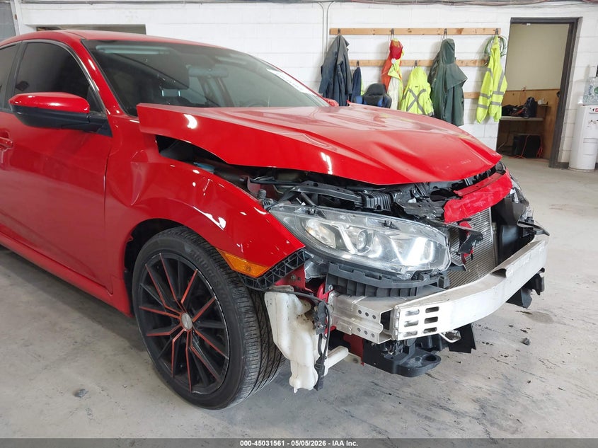 VIN 2HGFC2F53JH570766 2018 HONDA CIVIC LX