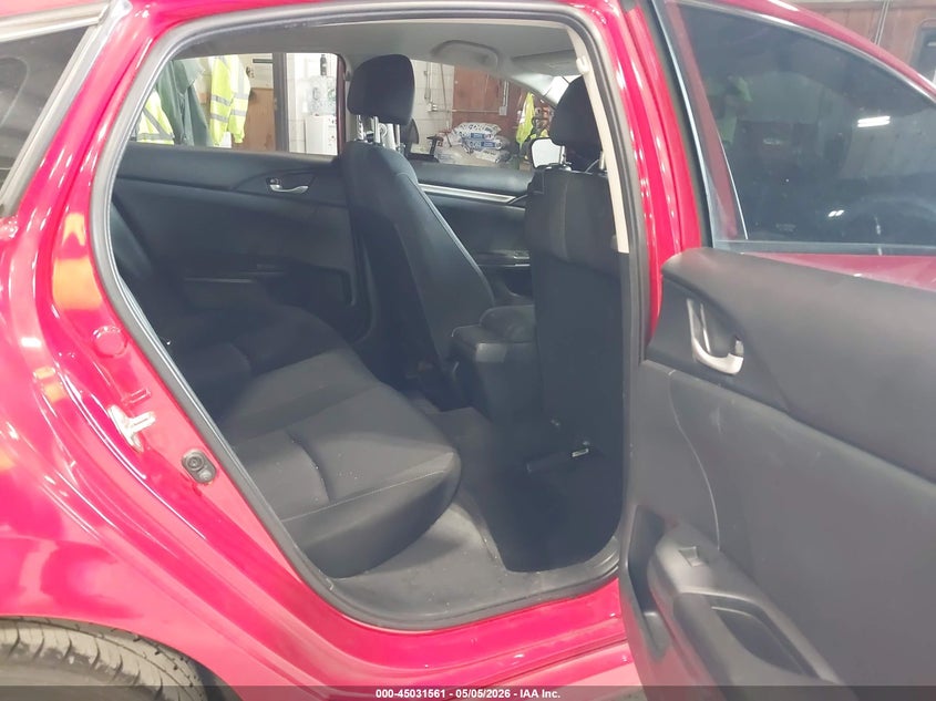 VIN 2HGFC2F53JH570766 2018 HONDA CIVIC LX