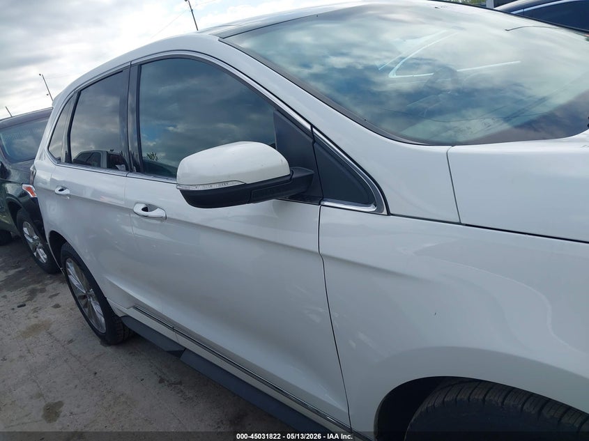 VIN 2FMPK4K96NBA77257 2022 FORD EDGE TITANIUM