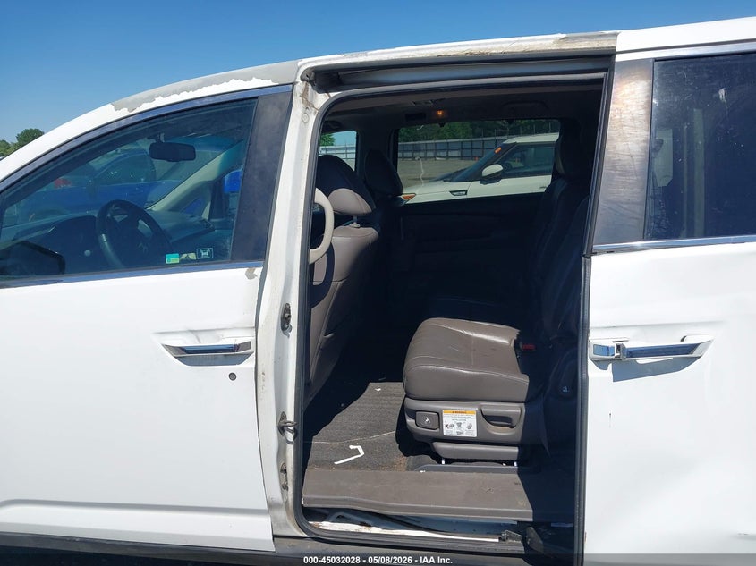 2012 Honda Odyssey 3.5 Ex-L white Lot 111045032028 Vin 5FNRL5H61CB034362