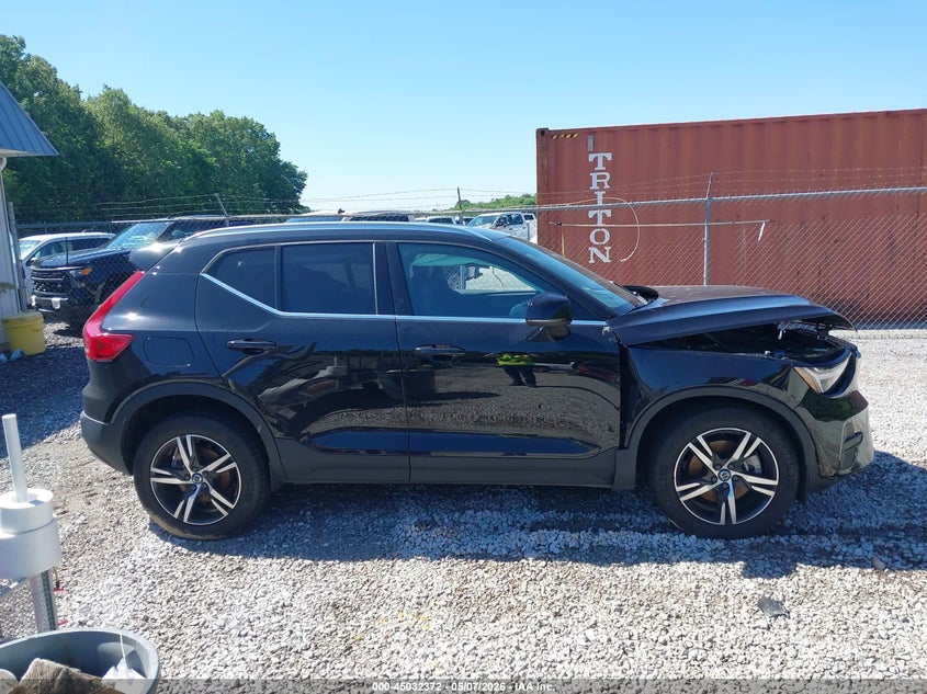 2024 Volvo Xc40 B5 Core Bright Theme/B5 Core Dark Theme VIN: YV4L12UK8R2286664 Lot: 45032372