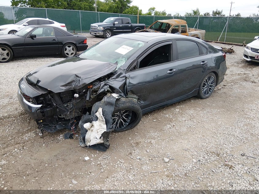 2024 KIA FORTE auction photo 2