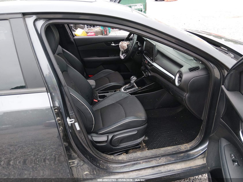 2024 KIA FORTE auction photo 5