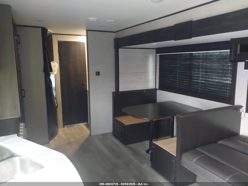 2022 JAYCO JAYFLIGHT auction photo 8