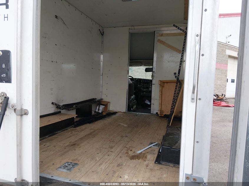 2024 CHEVROLET EXPRESS CUTAWAY WORK VAN N/A