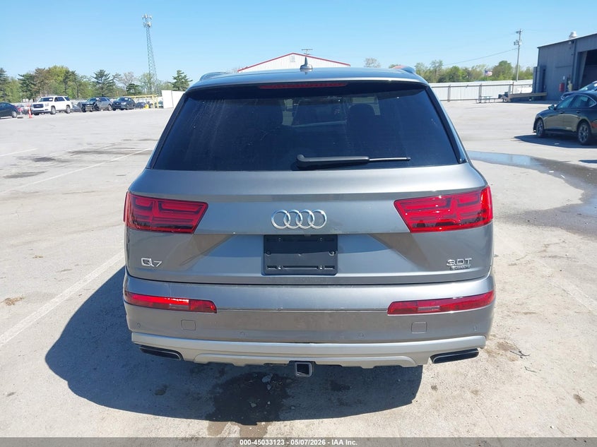 AUDI Q7 2018 VIN WA1LAAF72JD025720