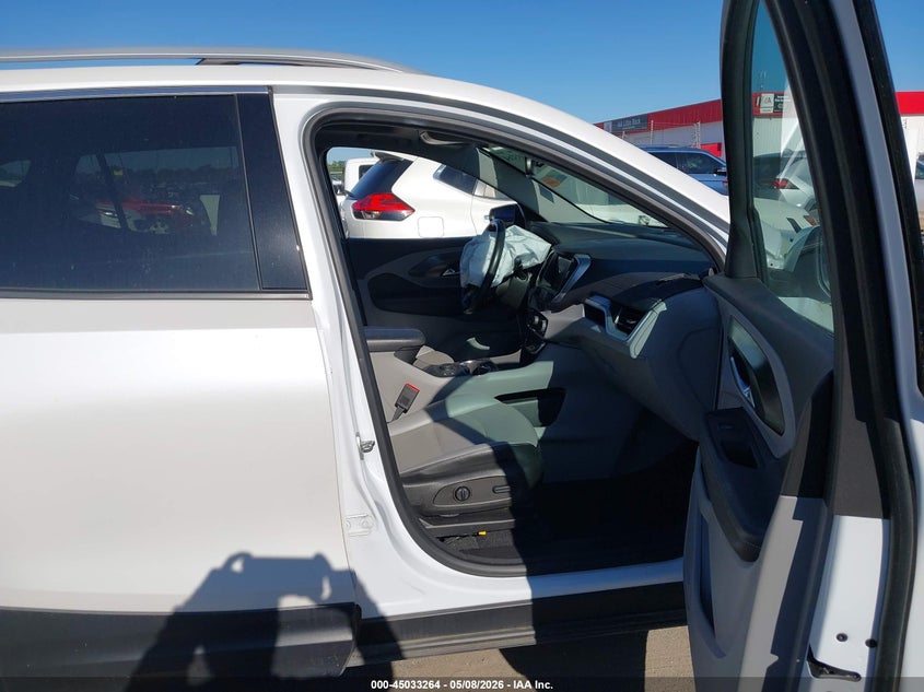 2022 GMC TERRAIN auction photo 5