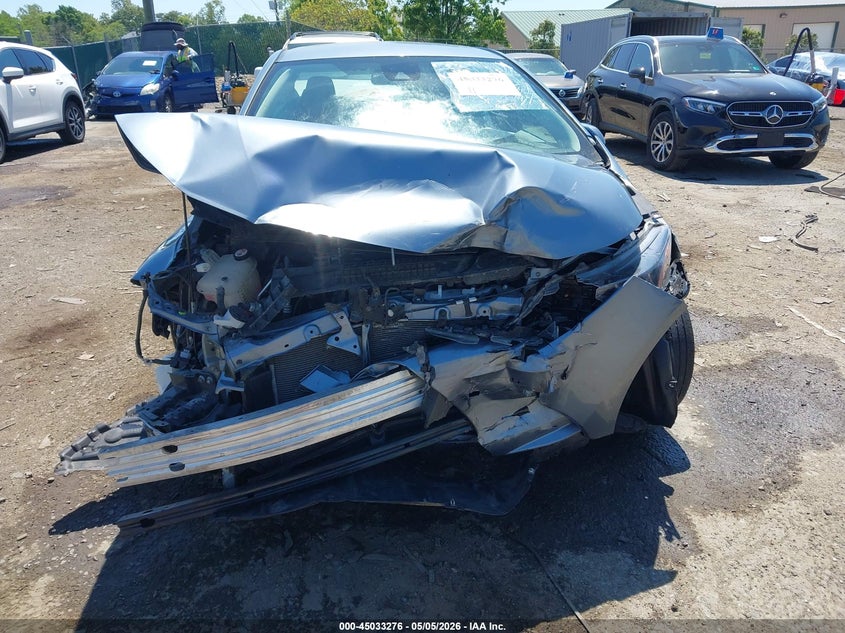 2022 TOYOTA COROLLA auction photo 6