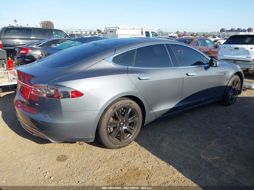 Vin: 5yjsa1cn0dfp20439, lot: 45532007, tesla model s 20134