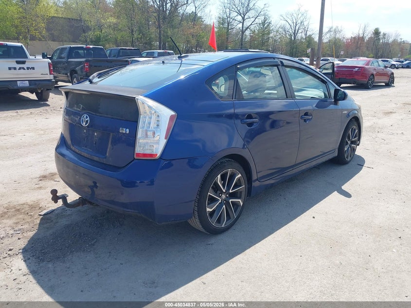 2011 TOYOTA PRIUS auction photo 4