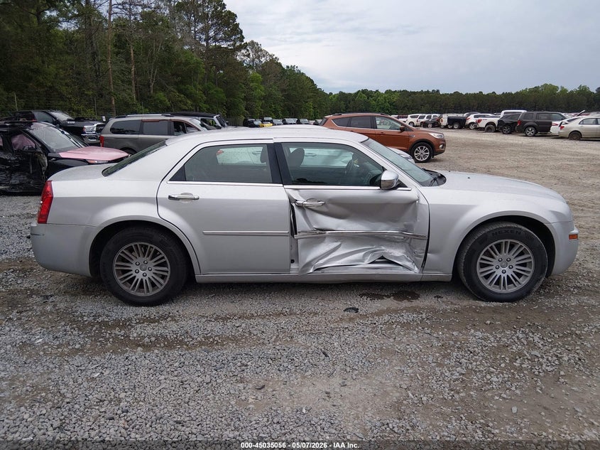 2010 Chrysler 300 3.5 Touring/Signature Series/Executive Series grey Lot 111045035056 Vin 2C3CA5CV9AH195841