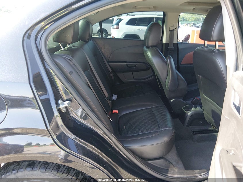 2014 CHEVROLET SONIC auction photo 8