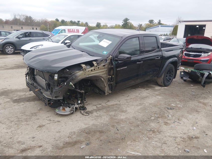 2024 CHEVROLET COLORADO auction photo 2