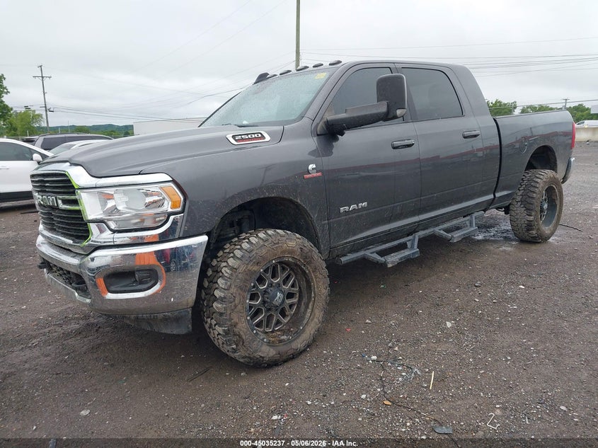 Vin: 3c6ur5ml9mg556907, lot: 45532754, ram 2500 big horn  4x4 6'4' box 20212