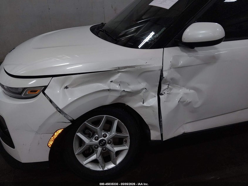 2020 KIA SOUL auction photo 6