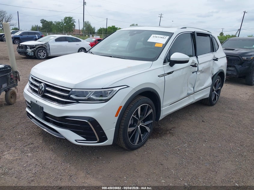 2024 VOLKSWAGEN TIGUAN auction photo 2