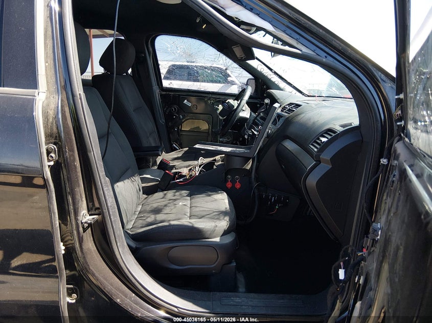 2019 FORD POLICE INTERCEPTOR UTILITY auction photo 5
