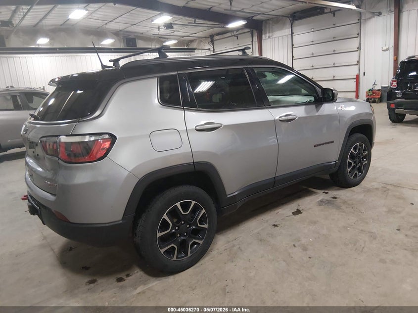 2019 JEEP COMPASS auction photo 4