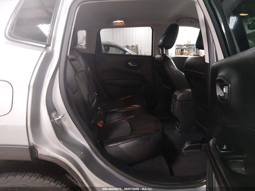 2019 JEEP COMPASS auction photo 8
