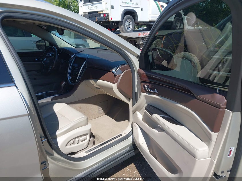 2015 CADILLAC SRX auction photo 5