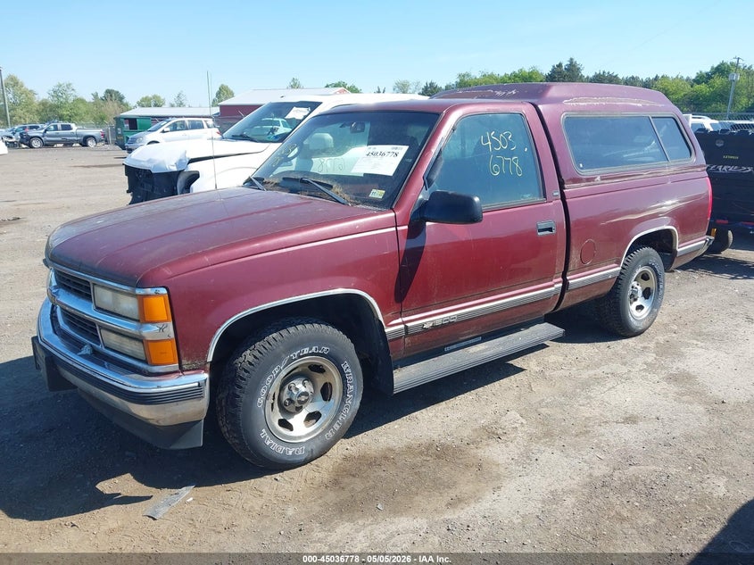 1998 CHEVROLET C1500 auction photo 2