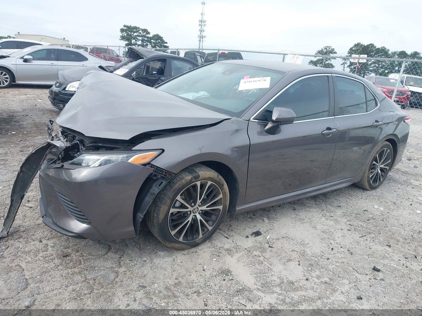 2020 TOYOTA CAMRY auction photo 2
