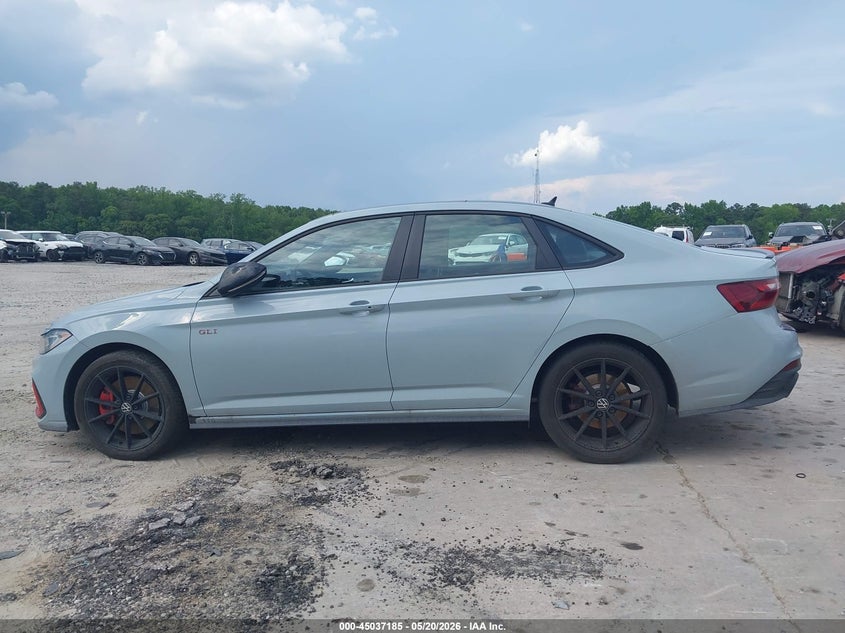 AtlanticExpress - Volkswagen Jetta