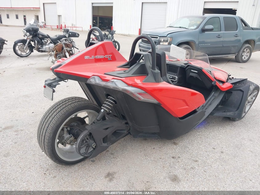 2022 POLARIS SLINGSHOT auction photo 4