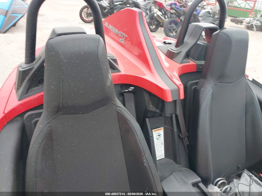 2022 POLARIS SLINGSHOT auction photo 8