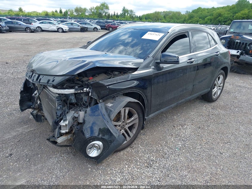 WDCTG4GB6KU016006 2019 Mercedes-Benz Gla 250 4matic photo 1